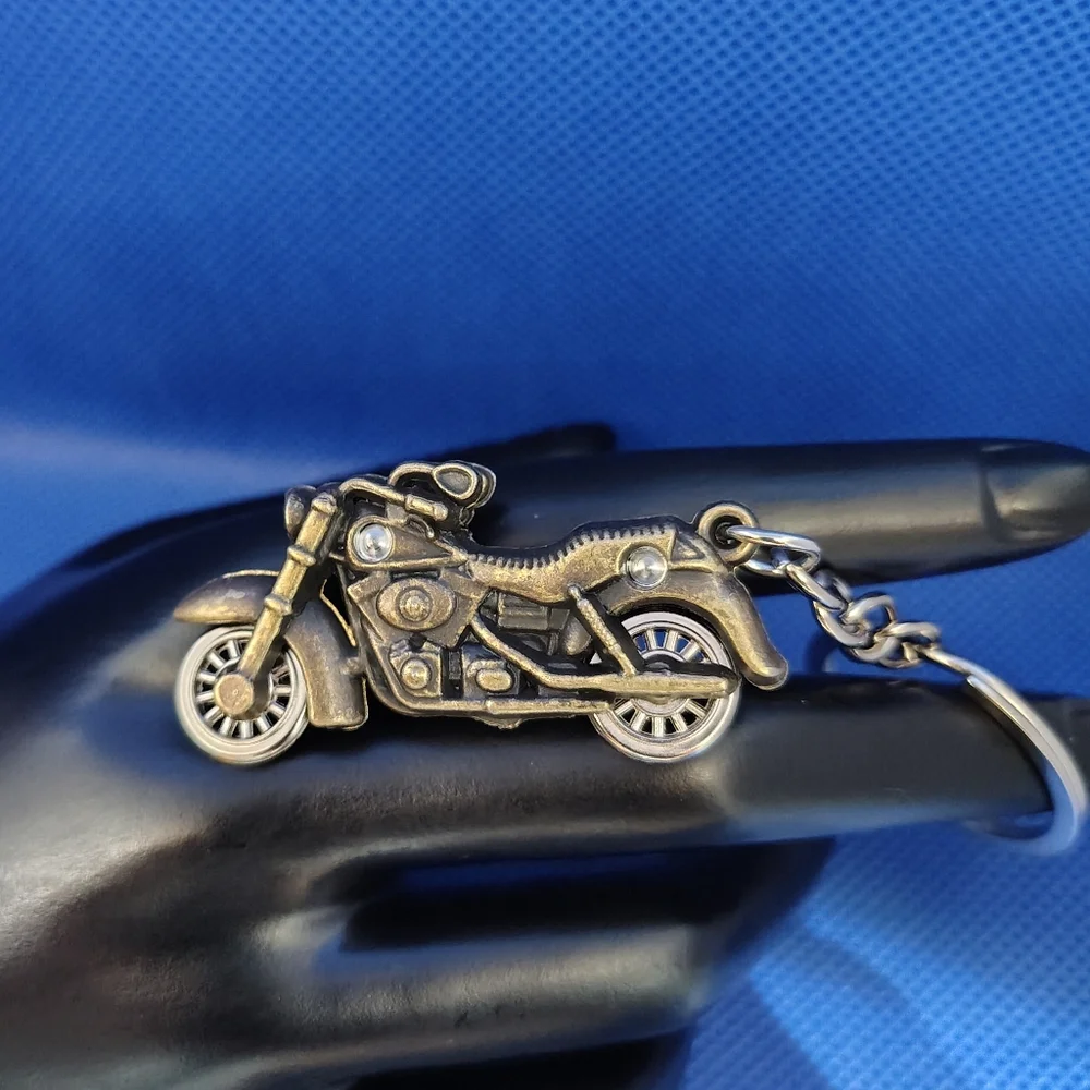 Motorcycle Keychain - Picture 2 of 4